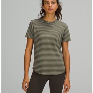 NWT Lululemon love crew t shirt